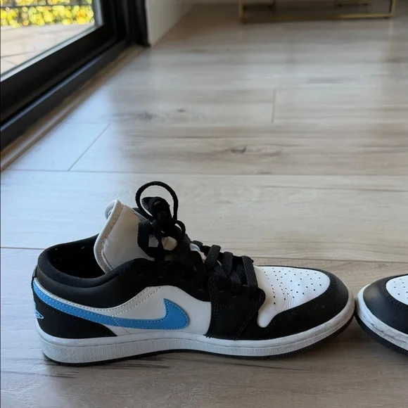 Jordan Lows Varsity - Picture 5 of 8